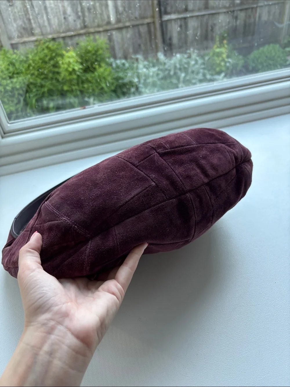 Coach y2k Ergo Hobo in burgundy suede patchwork. - Picture 5 of 10